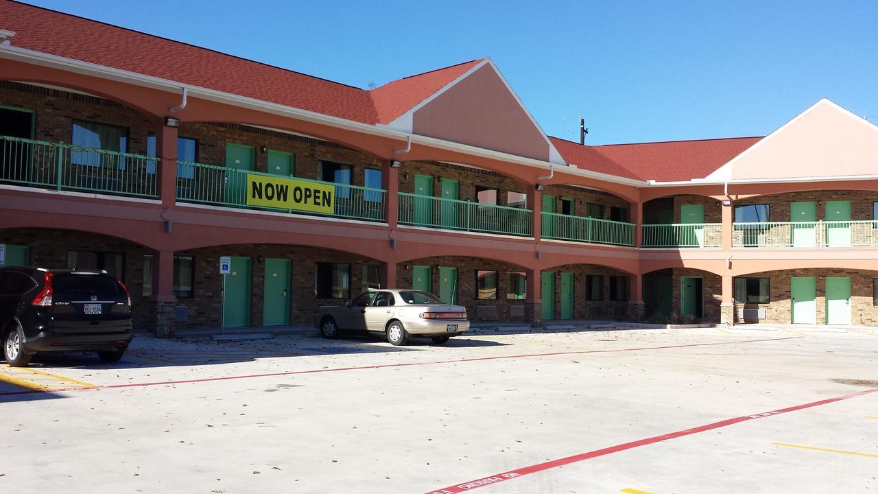 Classic Inn & Suites Humble Extérieur photo