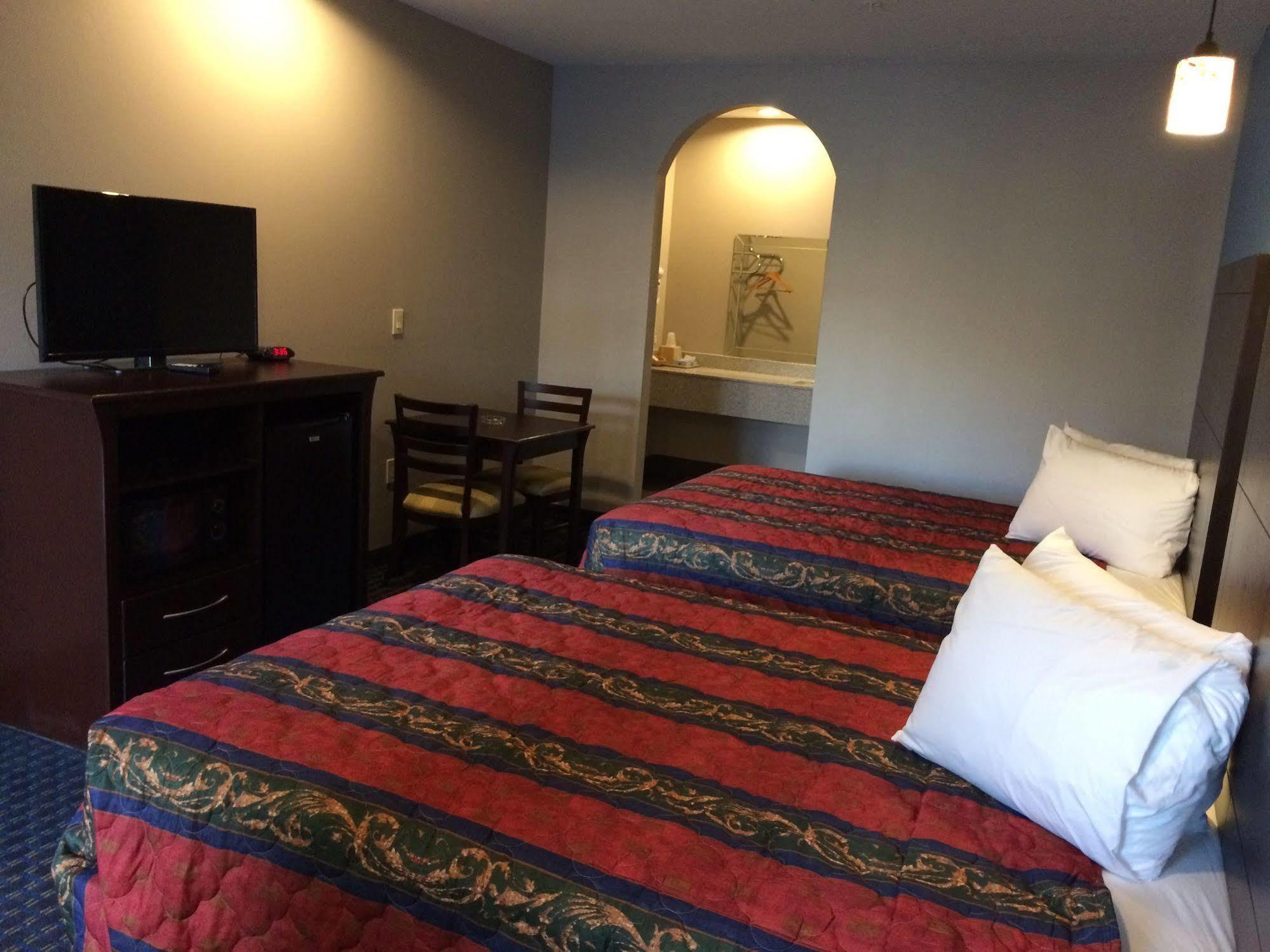 Classic Inn & Suites Humble Extérieur photo