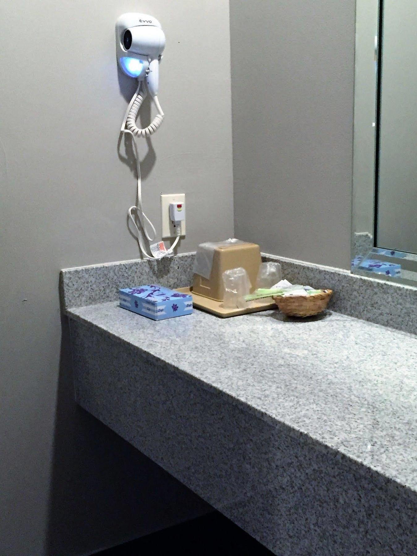 Classic Inn & Suites Humble Extérieur photo