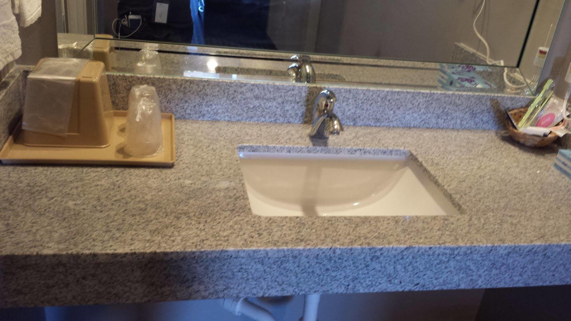 Classic Inn & Suites Humble Extérieur photo