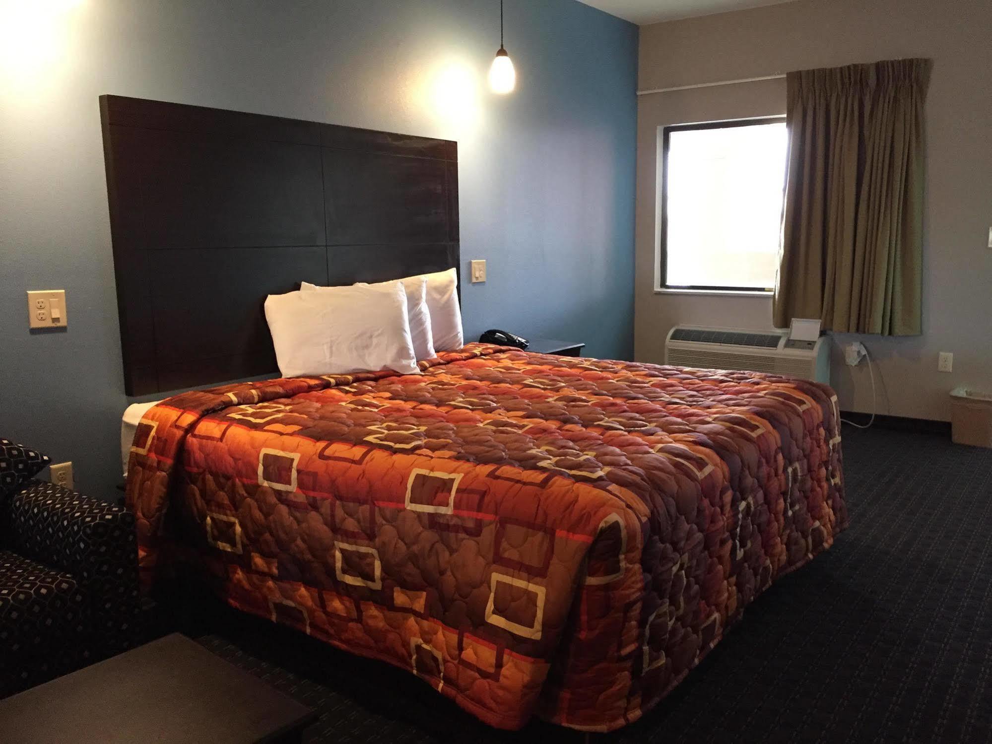 Classic Inn & Suites Humble Extérieur photo